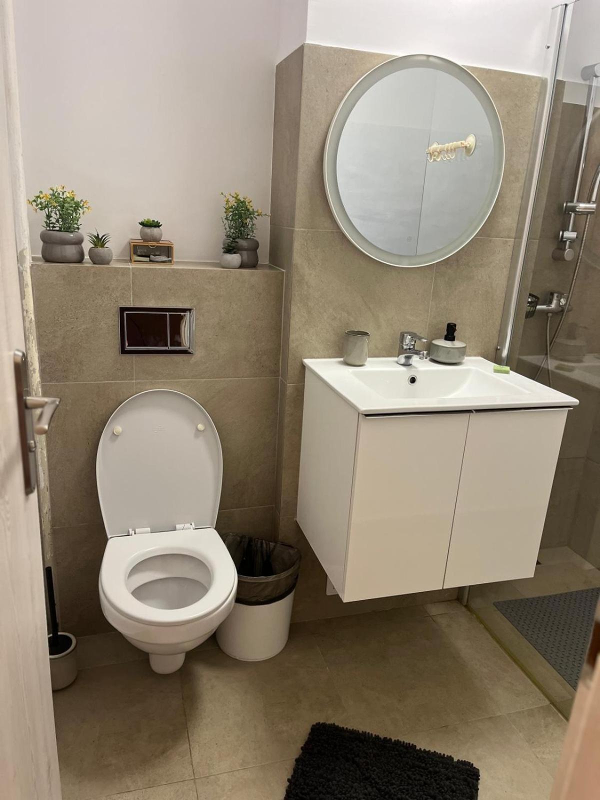 Apartament De Lux Craiova Dış mekan fotoğraf