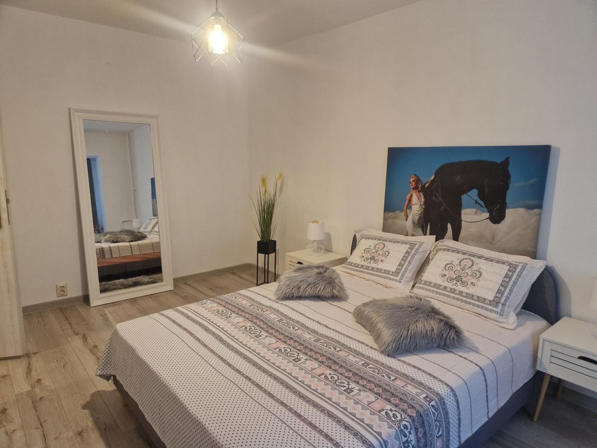 Apartament De Lux Craiova Dış mekan fotoğraf